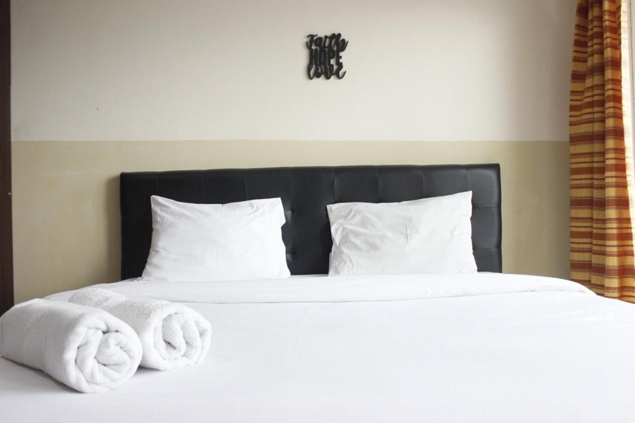 Modern At Tamansari La Grande By Travelio Bandung